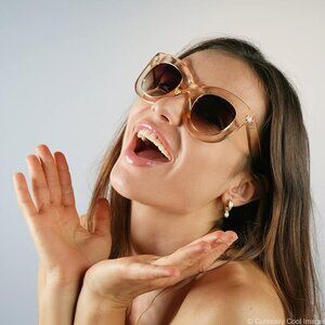 Champagne women's sunglasses